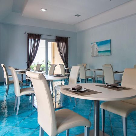 Residenza Del Mare Hotel Sant Isidoro  Ngoại thất bức ảnh