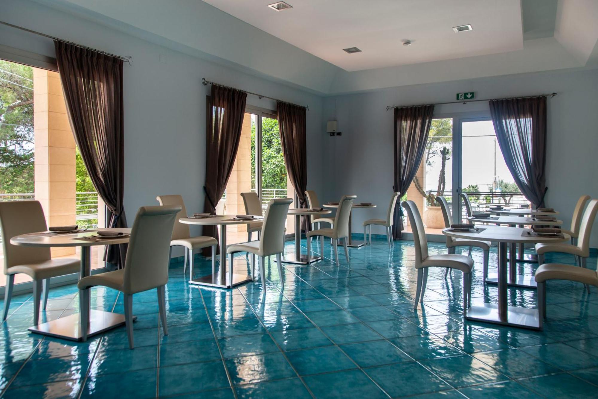 Residenza Del Mare Hotel Sant Isidoro  Ngoại thất bức ảnh