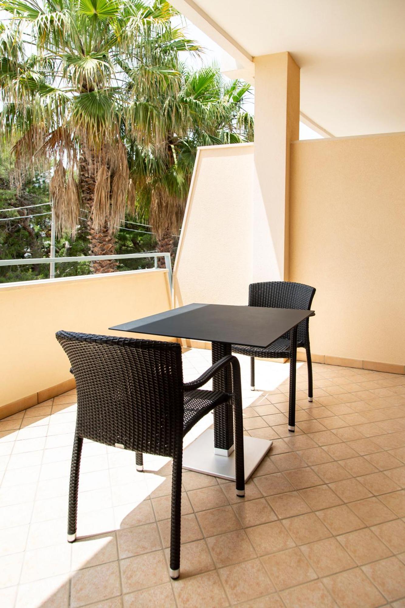 Residenza Del Mare Hotel Sant Isidoro  Ngoại thất bức ảnh